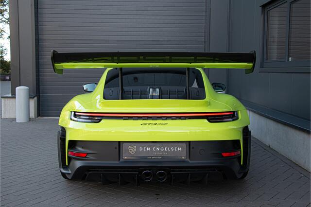 Porsche 911 4.0 GT3 RS | Weissach | PTS | Keramische PCCB | Lift | Exclusive Manufaktur ¤16.539 PTS | Sport Chrono | PDLS+ Black | 525PK | Alcantara | Carbon | 19/20" | Exclusive Design Achterlichten | 992 | GT3RS | Clubsport pakket | Camera | Sfeerverlichting | Appl