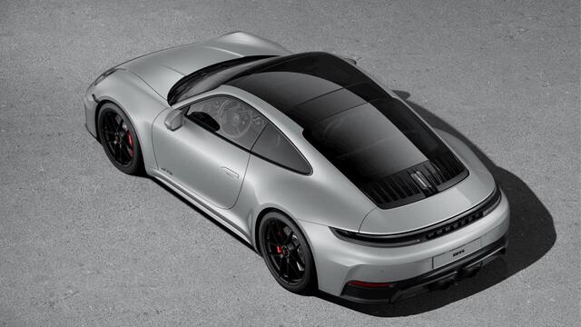 Porsche 911 Carrera 4 GTS