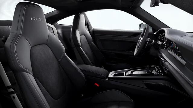 Porsche 911 Carrera 4 GTS