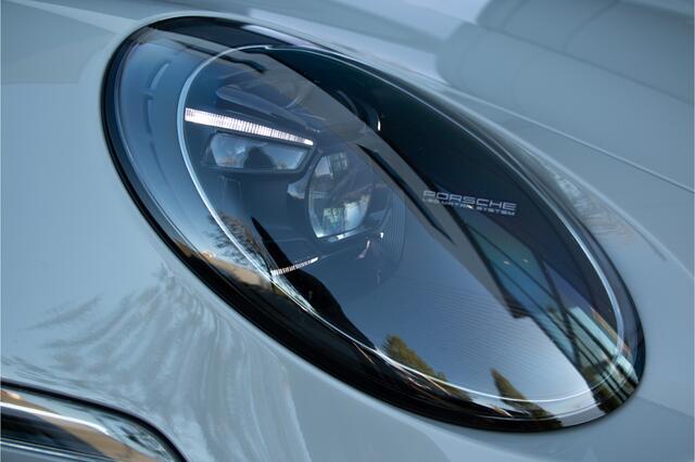 Porsche 911 Cabrio 3.0 Carrera GTS 480PK | Handgeschakeld | Keramische | NL Auto | Burmester | Lift | ACC | PDCC | 360 Camera | Exclusive Manufaktur | Sportuitlaat | PDLS | Achterasbesturing | Stoelventilatie + Verwaring | Stuurverwarming | Memory | Sport-Chrono | L