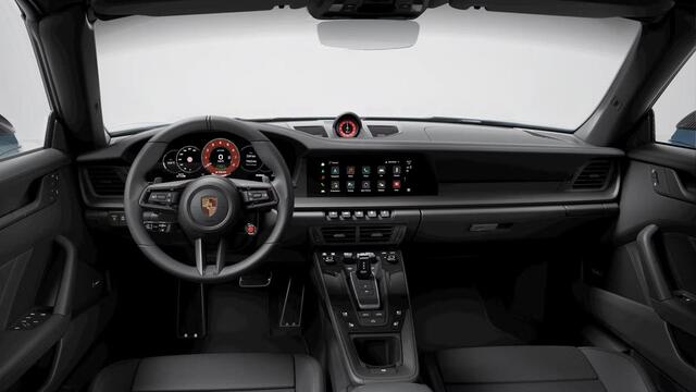 Porsche 911 Carrera 4 GTS Cabriolet