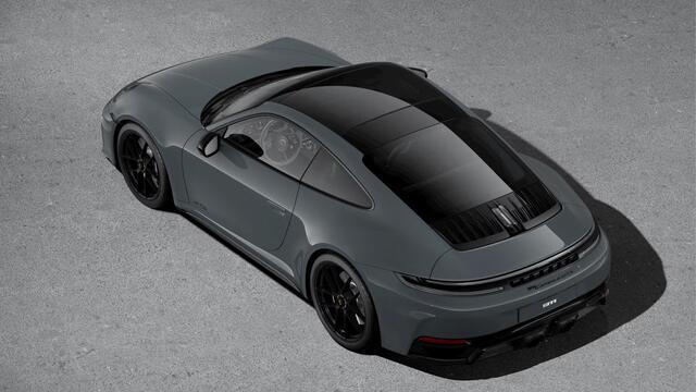 Porsche 911 Carrera 4 GTS