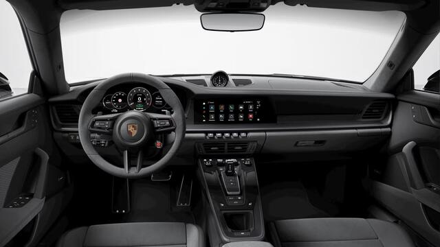 Porsche 911 Carrera 4 GTS