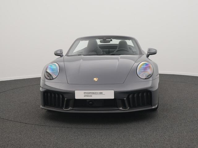 Porsche 911 Carrera 4 GTS Cabriolet