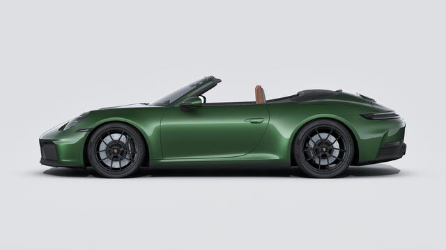 Porsche 911 Carrera 4 GTS Cabriolet