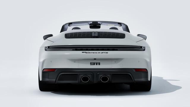 Porsche 911 Carrera 4 GTS Cabriolet