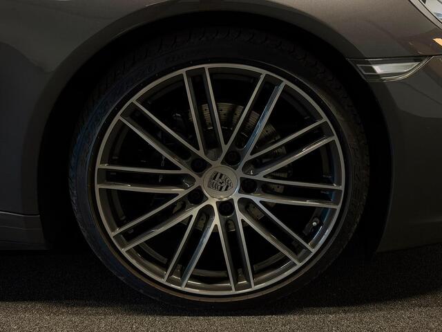 Porsche 911 3.0 Targa 4 370PK Sportuitlaat Sportstoelen ACC Camera 18-Weg