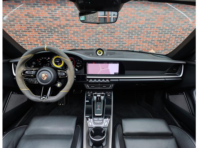 Porsche 911 Cabrio 3.8 Turbo S | PASM - PCCB - Burmester
