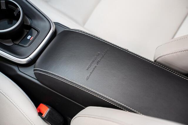 Porsche 911 Targa 3.0 4 *Exclusive Manufaktur / BOSE / Sport-Chrono / Hefsysteem-vooras / Sport-design / Sportstoelen Plus*