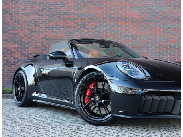Porsche 911 Cabrio Carrera 4 GTS | PASM - Burmester