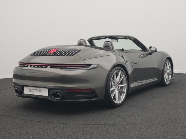 Porsche 911 Cabrio Carrera 4