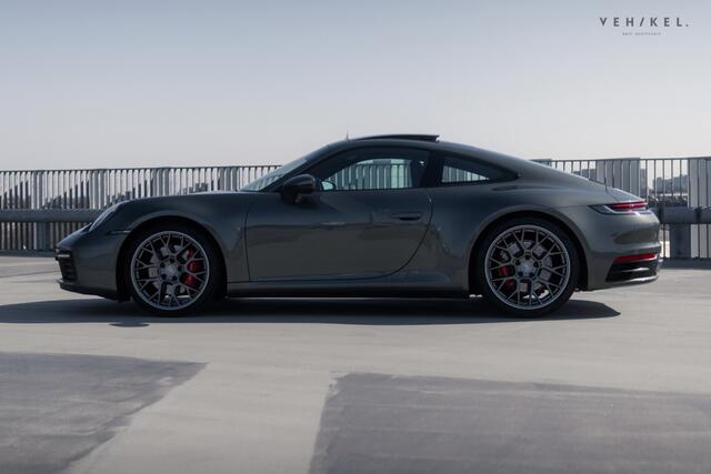 Porsche 992 PDK 992 Aventuringruen - Elektrisch glazen dak - Sport Chrono