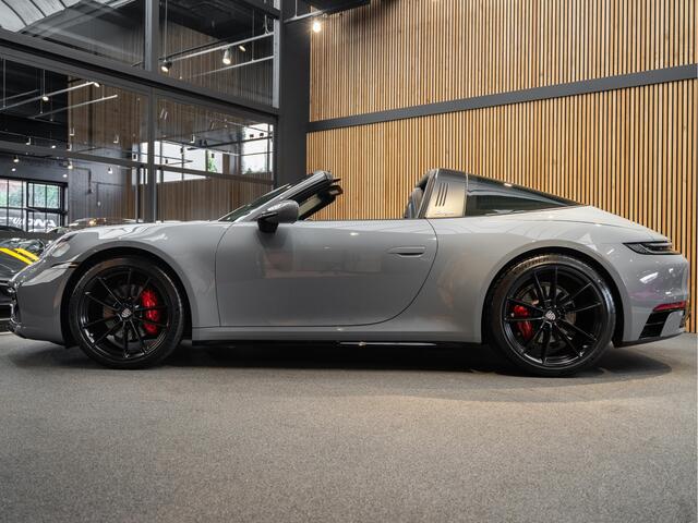 Porsche 992 911 Targa 4 Lift Carbon Bose 911 3.0 Targa 4 Sport Design Matrix