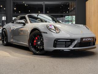 porsche-992-911-targa-4-lift-carbon