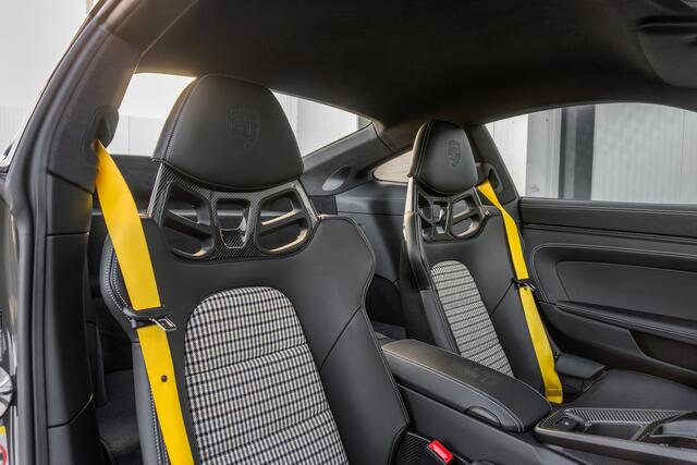 Porsche 992 911 GT3 Touring - PTS Alex Grey - PCCB - Pepita