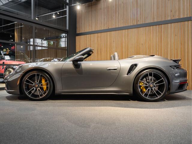 Porsche 992 911 Turbo S Cabriolet Burmester Ventilatie 911 3.8 Turbo S Cabriolet Carbon