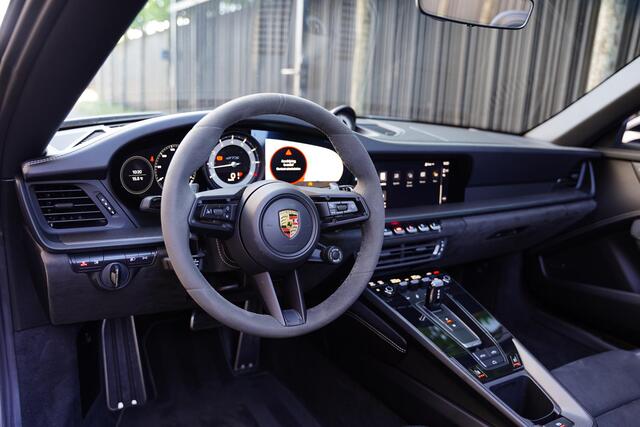 Porsche 992 911 Cabriolet 3.0 Carrera 4 GTS / NL-Auto / Sport Design / Lifting / Sportuitlaat