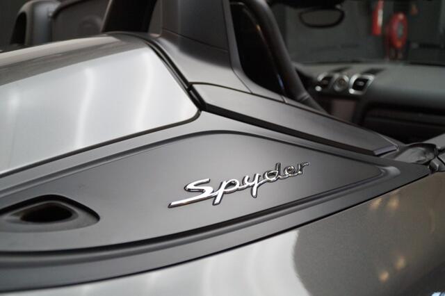 Porsche BOXSTER 981 Boxster Spyder â The Ultimate Driverâs Porsche (2016)