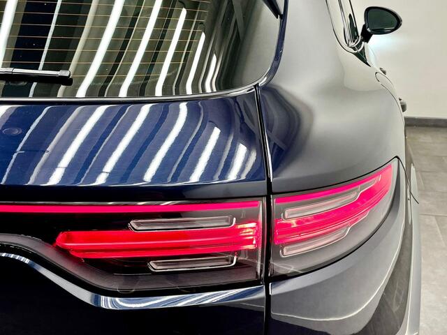Porsche CAYENNE 3.0 E-Hybrid Pano dak, luchtvering, head up,