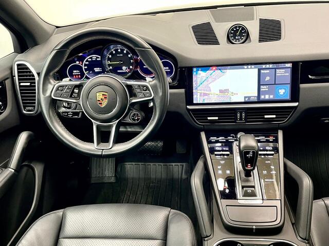 Porsche CAYENNE 3.0 E-Hybrid Pano dak, luchtvering, head up,