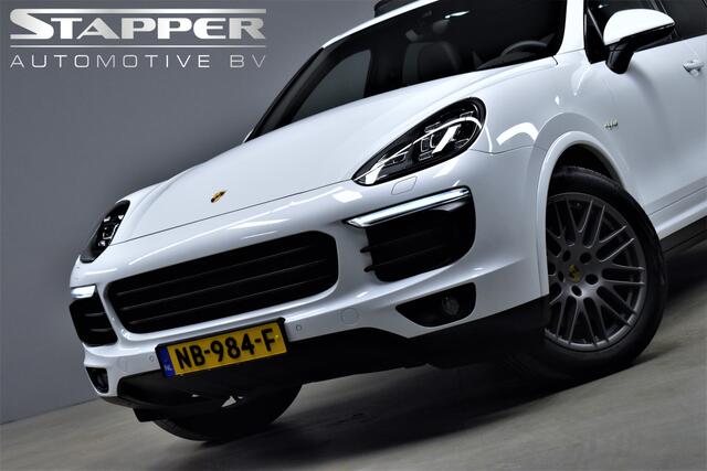 Porsche CAYENNE 3.0 S 416pk E-Hybrid Sport Chrono Org.NL Dealer OH Pano/Bose/Luchtvering/Carplay/Xenon/Navi/Led/Leer