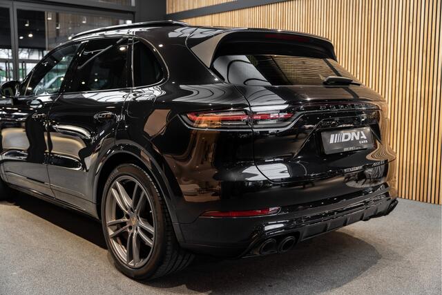 Porsche CAYENNE E-Hybrid Bose Memory Stoelverwarming achter 3.0 E-Hybrid ACC Sport Uitlaat