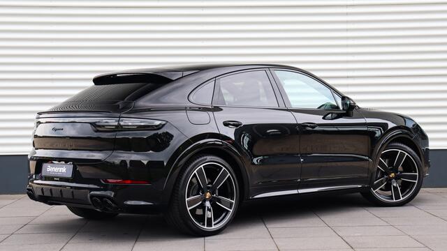 Porsche CAYENNE 3.0 E-Hybrid Platinum Edition SportDesign | Panoramadak | Surround View | BOSE Sound | Trekhaak |