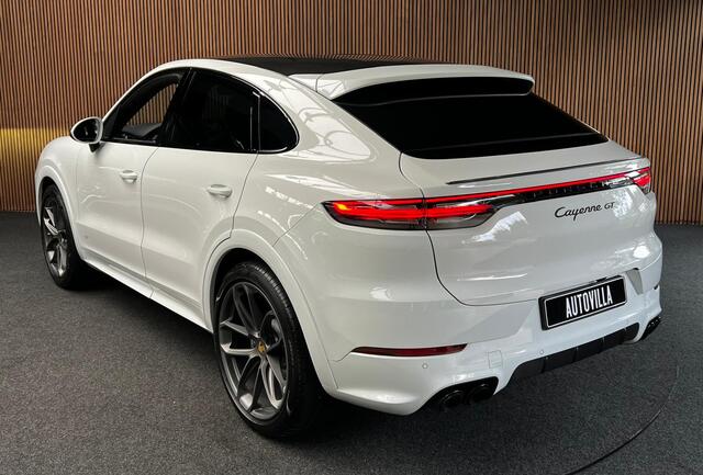 Porsche CAYENNE Coupé 3.0 GT Sport Chrono Carbon Softclose Camera Bose Elektr. uitklapbare trekhaak Alcantara binnenhemel 22" LM velgen