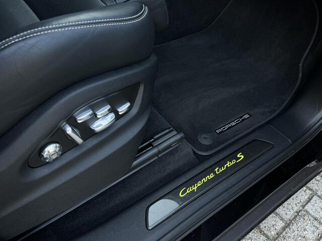 Porsche CAYENNE 4.0 Turbo S E-Hybrid SportDesign | Carbon | Matrix | Head-up | Vierwielbesturing | InnoDrive
