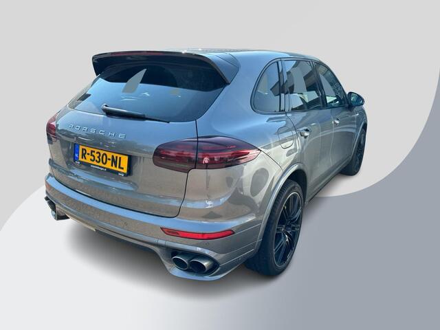 Porsche CAYENNE 3.0 S E-Hybrid Platinum Edition 416pk Automaat | Panorama dak | Achteruitrijcamera | Carplay | Stoelverwarming | LED Koplampen