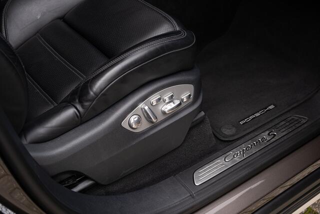 Porsche CAYENNE 3.0 S E-Hybrid / Panoramadak / Elektrisch uitklapbare trekhaak