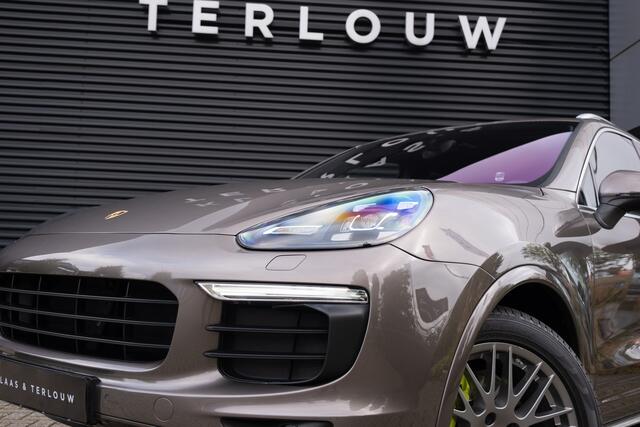 Porsche CAYENNE 3.0 S E-Hybrid / Panoramadak / Elektrisch uitklapbare trekhaak