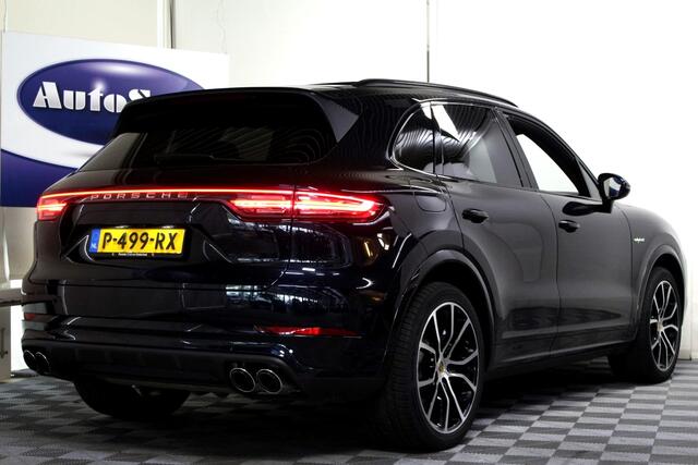 Porsche CAYENNE 3.0 E-Hybrid 462pk PANO CARPLAY ACC BOSE CHRONO '20