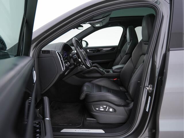 Porsche CAYENNE Coupé 3.0 E-Hybrid (INCL.BTW) Aut. *PANO | ADAPTIVE-CRUISE | SPORT-CHRONO | FUL-LEATHER | FULL-LED | MEMORY-PACK | SURROUND-VIEW | AIR-SUSPENSION | KEYLESS | COMFORT-SEATS | DAB+ | BLIND-SPOT | BOSE-SOUND | NAV