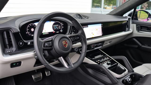 Porsche CAYENNE Coupé 3.0 E-Hybrid SportDesign | Stoelventilatie | InnoDrive | Soft-Close | BOSE Sound | Sportuitlaat | Trekhaak