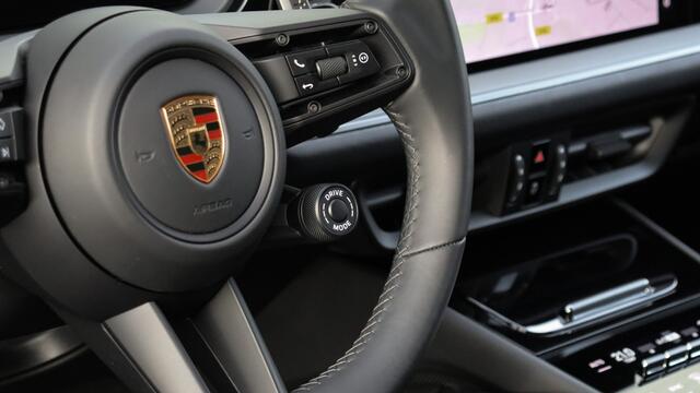 Porsche CAYENNE 3.0 E-Hybrid SportDesign | Achterasbesturing | Panoramadak | HD Matrix | BOSE Sound | Trekhaak