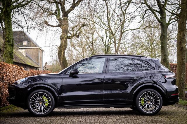 Porsche CAYENNE 3.0 E-Hybrid Massage Soft Close Matrix Stoelventilatie Vierwielbesturing
