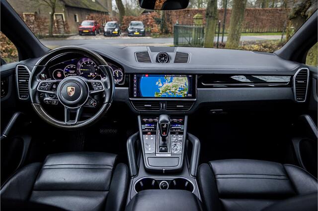 Porsche CAYENNE 3.0 E-Hybrid Massage Soft Close Matrix Stoelventilatie Vierwielbesturing