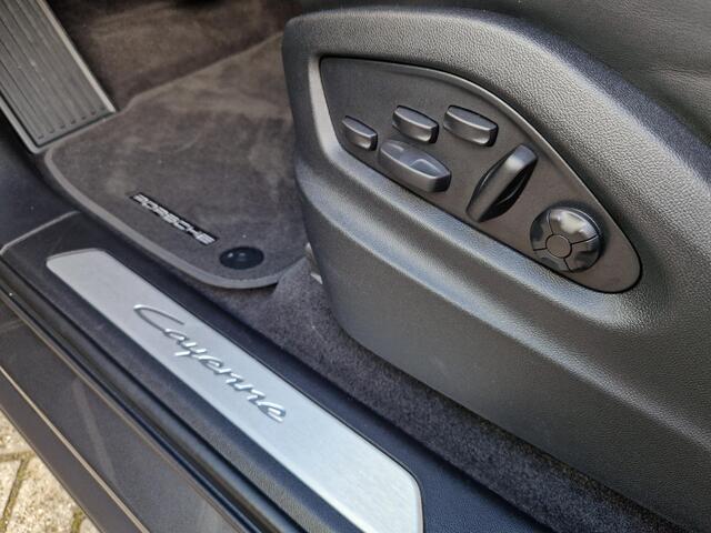 Porsche CAYENNE Coupé 3.0 E-Hybrid | Soft-Close | Luchtvering | Key-Less | BOSE | Stoelventilatie | Stuurverwarming | Pano | BSD |