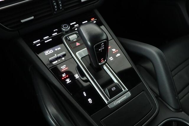 Porsche CAYENNE Coupé 3.0 | Panoramadak | Adaptive cruise | Leder | Stoelverwarming | Camera | BOSE Sound | Full LED | Luchtvering | Carplay | Navigatie | Sport Chrono