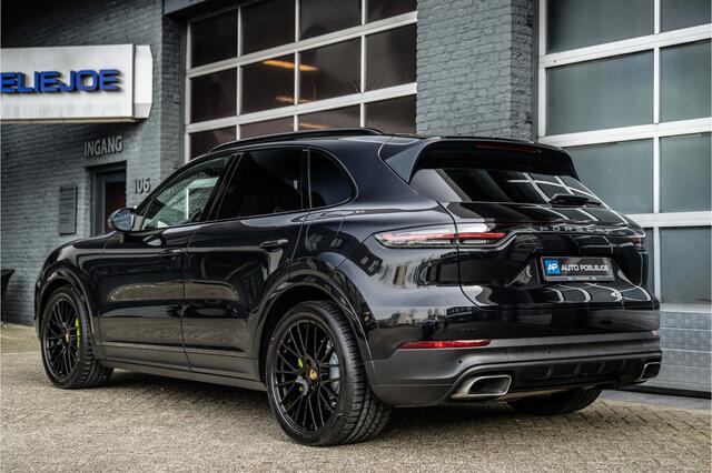 Porsche CAYENNE 3.0 E-Hybrid Pano, Leder, Lucht/V, Sport Chrono, Trekhaak, 21LM, Comfort Stoelen 14 Weg,