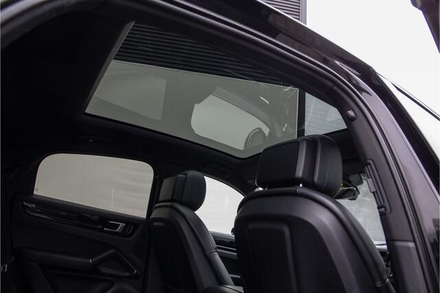 Porsche CAYENNE Coupé 3.0 E-Hybrid Sport-Design, Pano, Sportuitlaat, Bose, Vol, BTW