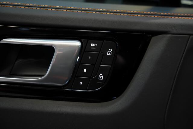 Porsche CAYENNE Coupé 4.0 640pk Turbo GT |carbon exterieurpakket|oranje remklauwen en oranje stiksels|softclose|meesturende achteras|keramisch|carbon dak|zwarte pdls koplampen|stoelventilatie|blind spot|sport chrono|