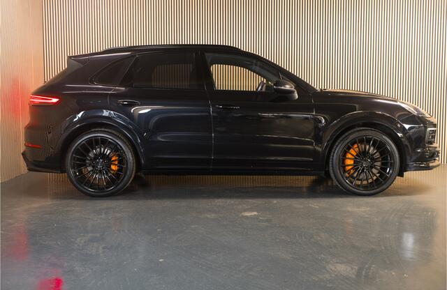 Porsche CAYENNE 2.9 S TechArt Carbon Sport Chrono - Panoramadak - Stoelverwarming/Ventilatie voor en achter - Apple Carplay/Android Auto - 22'