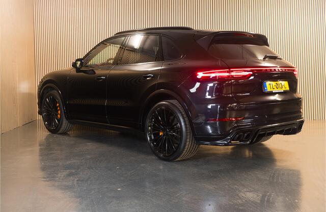 Porsche CAYENNE 2.9 S TechArt Carbon Sport Chrono - Panoramadak - Stoelverwarming/Ventilatie voor en achter - Apple Carplay/Android Auto - 22'