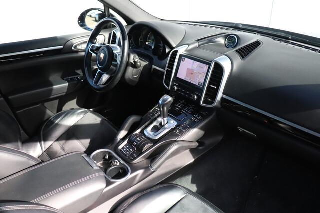 Porsche CAYENNE 3.0 S E-Hybrid PLATINUM EDITION | SPORT-CHRONO | PANO-DAK | LEDER | LUCHTVERING | ELECT. TREKHAAK | FULL OPTIONS