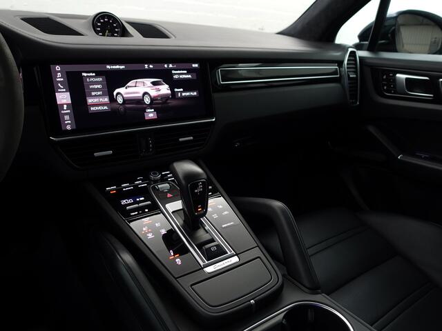 Porsche CAYENNE 3.0 E-Hybrid Exclusive Manufaktur- Alcantara Afwerking, Carbon, Soft Close, Stoelventilatie, Sport Interieur