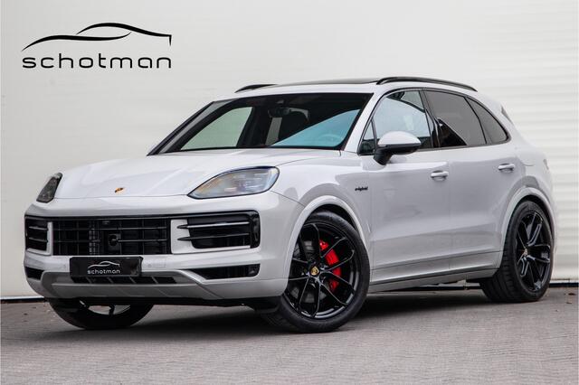 Porsche CAYENNE 3.0 E-Hybrid Facelift, Bose, Luchtvering, Pano, Passenger-Display, Sportstoelen 469pk