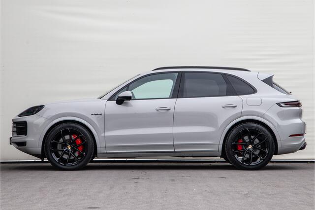 Porsche CAYENNE 3.0 E-Hybrid Facelift, Bose, Luchtvering, Pano, Passenger-Display, Sportstoelen 469pk