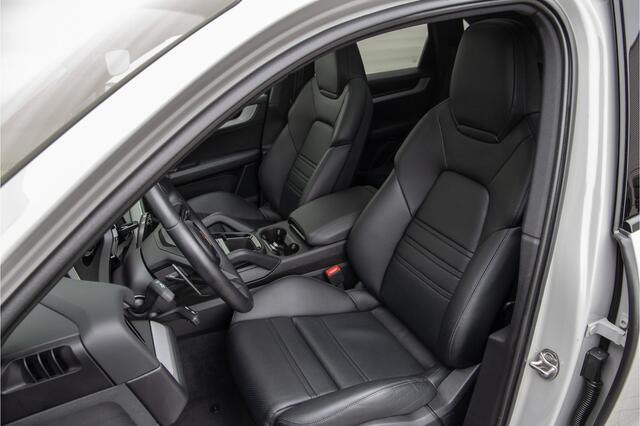 Porsche CAYENNE 3.0 E-Hybrid Facelift, Bose, Luchtvering, Pano, Passenger-Display, Sportstoelen 469pk